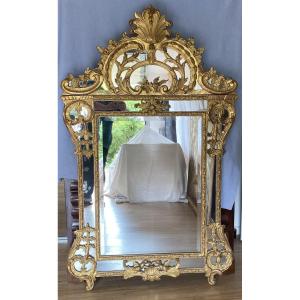 Grand Miroir ou glace A Parecloses En Bois Sculpté Et Doré Epoque Régence XVIII ème