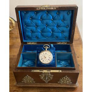 Coffret ou boîte à bijoux Napoléon III en acajou et laiton porte montre XIX ème