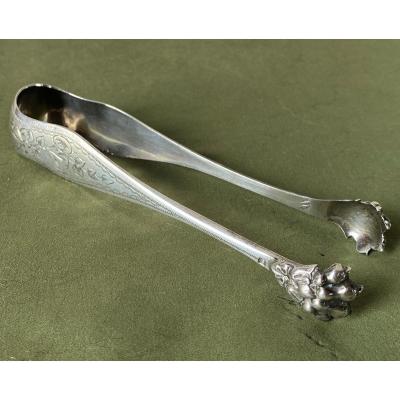 Lion Paws Sugar Tongs In Sterling Silver Louis XVI Style 19th