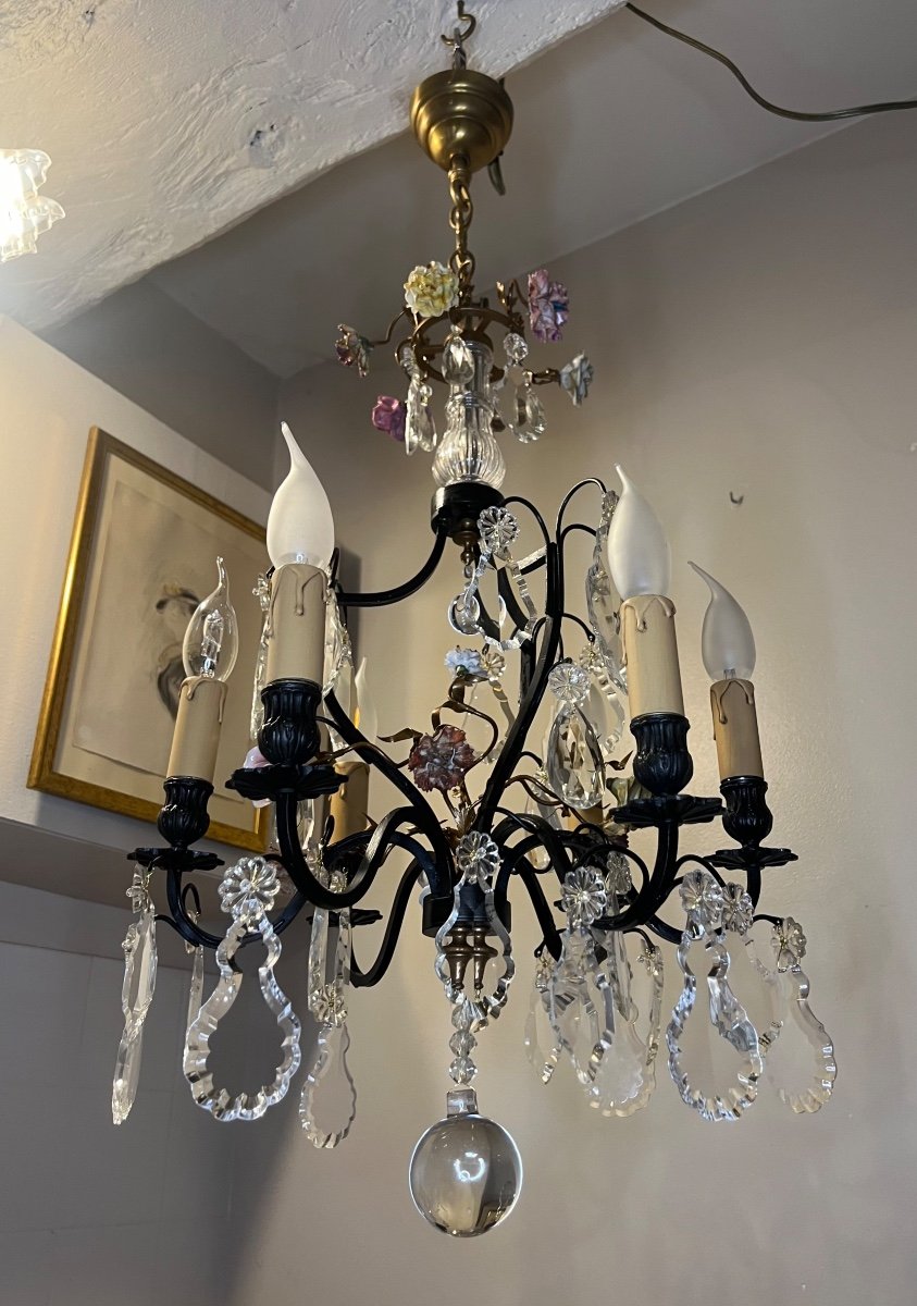 Old Chandelier Decorated With Flowers -photo-7
