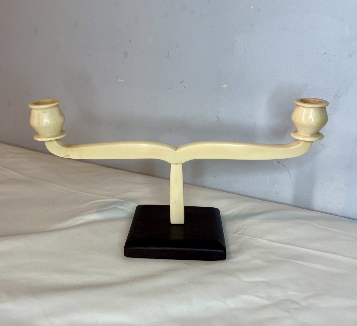 Paire de bougeoirs  art déco ivoire-photo-3