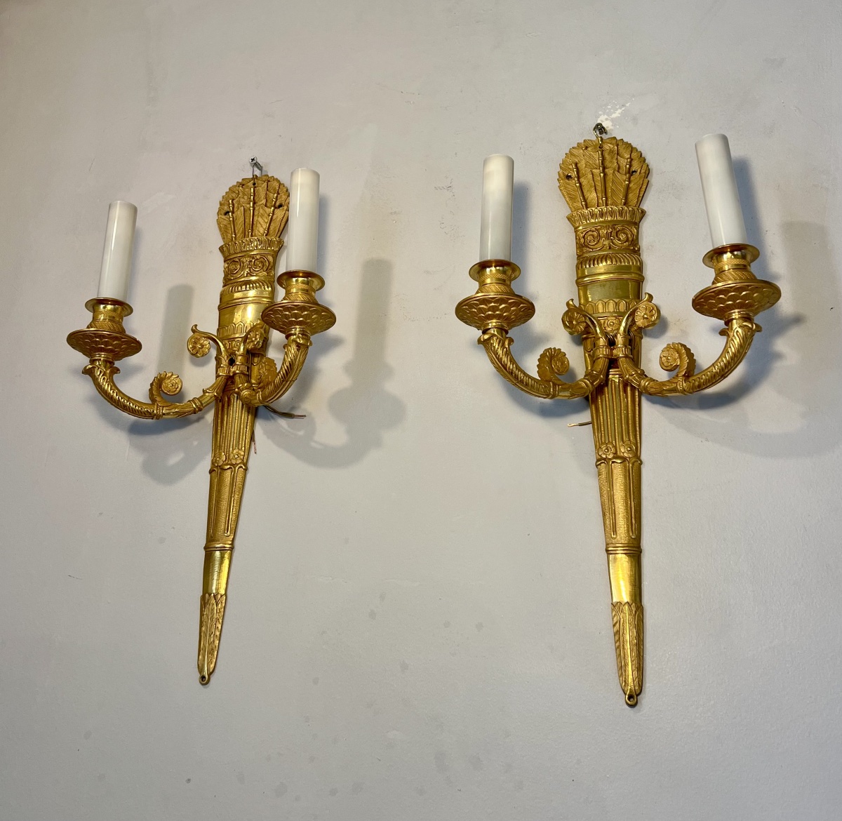 Pair Of Empire-style Gilt-bronze Quiver Wall Sconces -photo-2