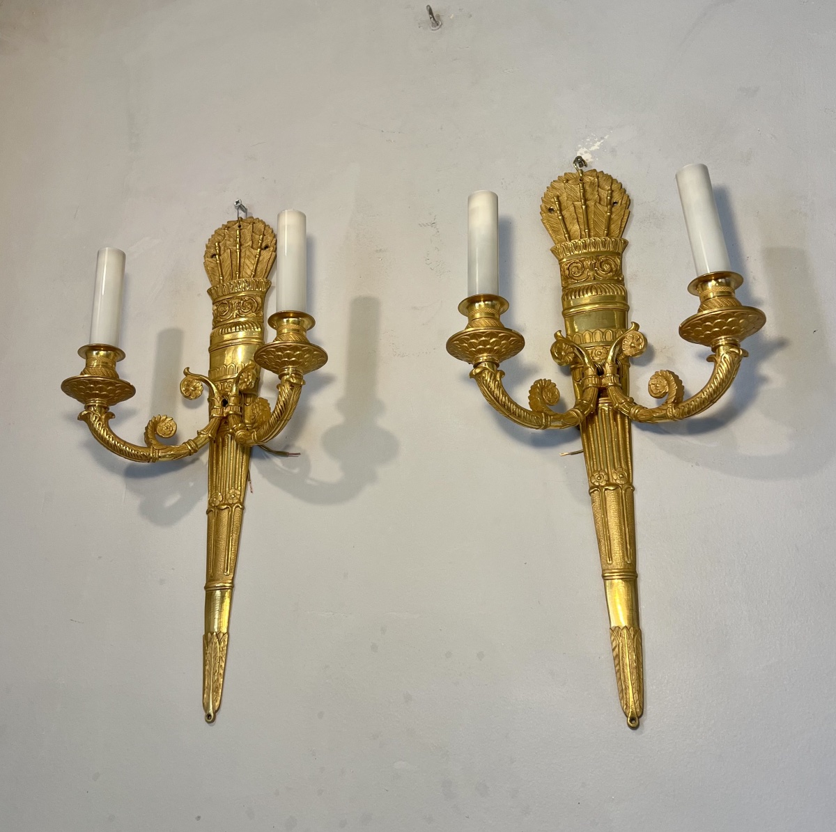 Pair Of Empire-style Gilt-bronze Quiver Wall Sconces -photo-3
