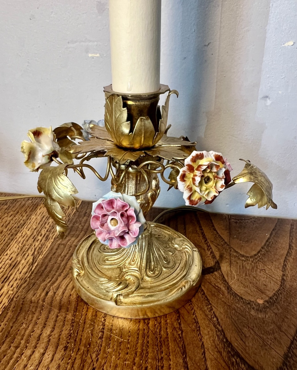 Paire de lampes bougeoirs à fleurs en porcelaine art nouveau -photo-3