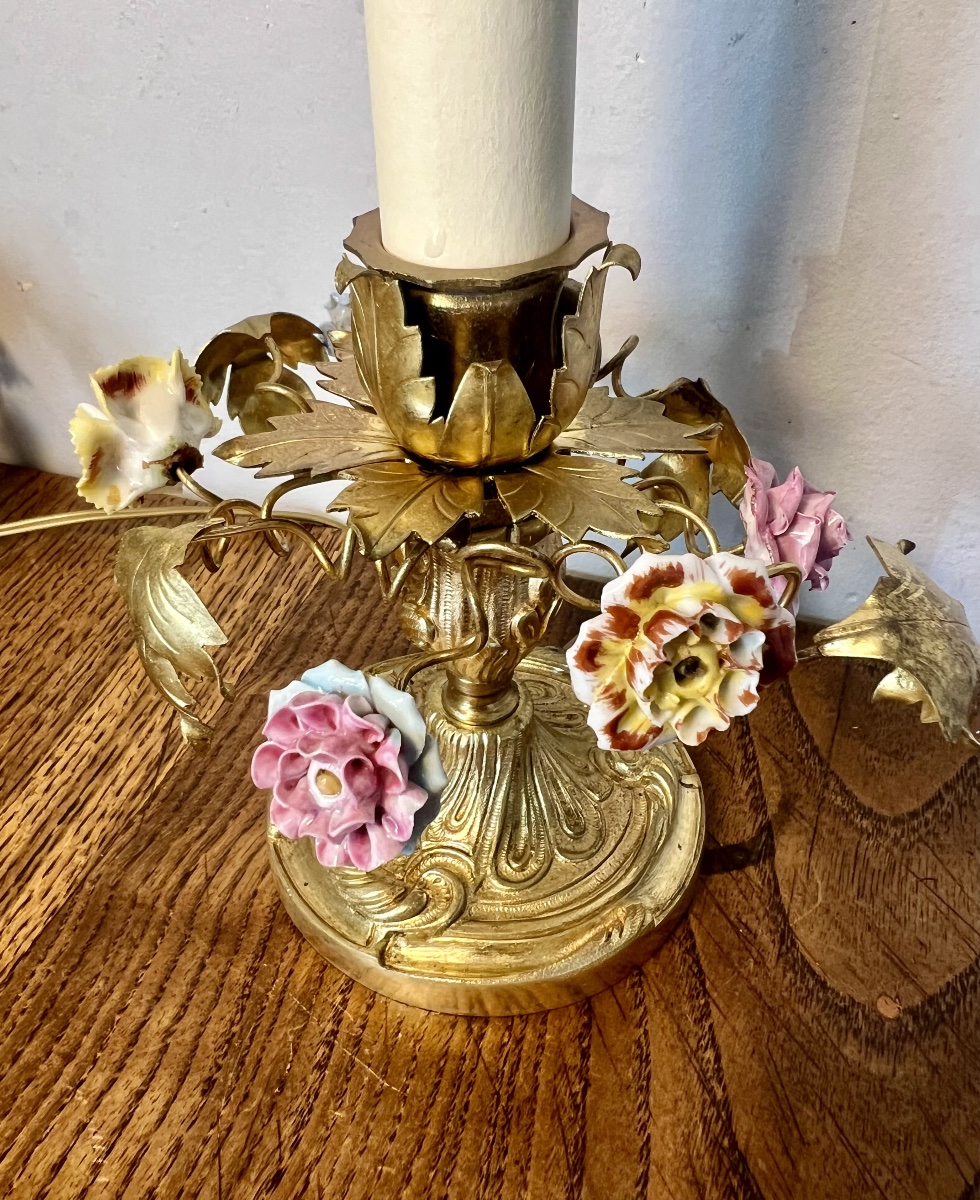 Paire de lampes bougeoirs à fleurs en porcelaine art nouveau -photo-4