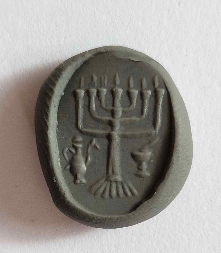 Intaglio On Carnelian Menorah-photo-2