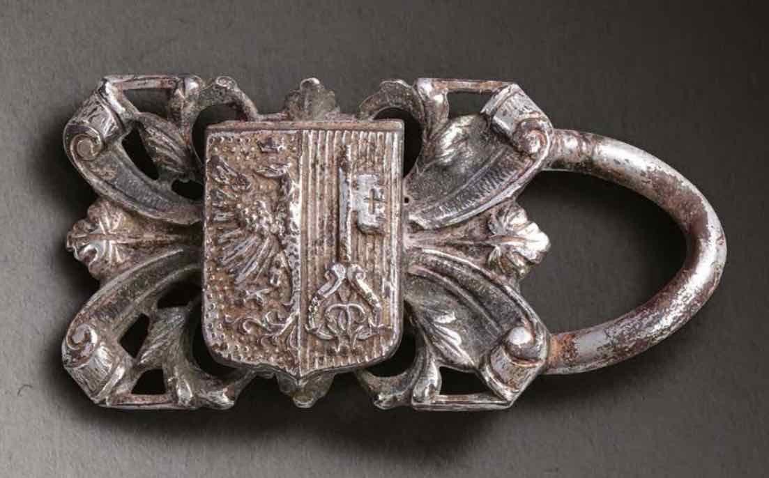 Broche en argent ajouré et ciselé aux armes de Genève (Suisse)