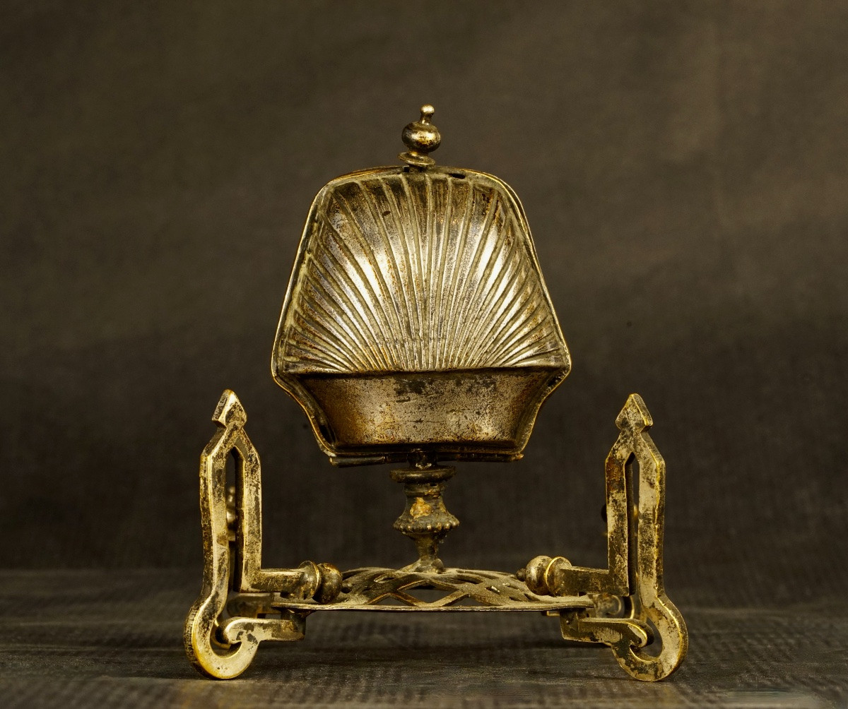 Egypt / Egyptomania: 19th-century Candlestick With A Sphinx Head -photo-2