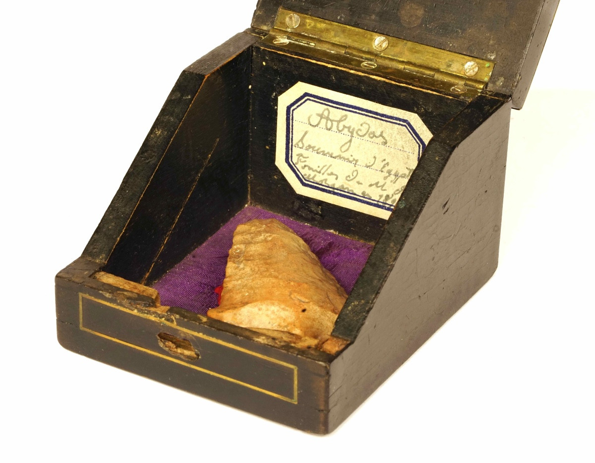 Egypt: Predynastic Arrowhead From Abydos - Box And 19th Century Label Jacques De Morgan