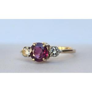 Very Beautiful Gold Ring With Rubies And Diamonds
