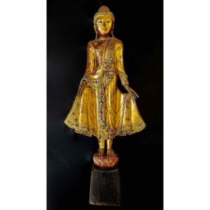 Burma Beautiful And Large Buddha In Golden Polychrome Wood
