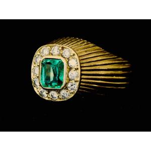 Vintage Art Deco Signet Ring In 18k Gold With Emerald And Small Diamonds