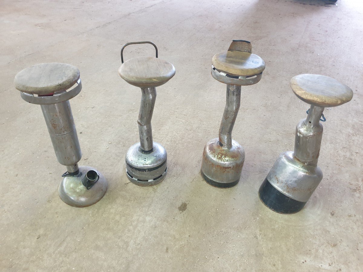 Set Of 4 Atypical Bar Stools In Metal From Gas Bottles
