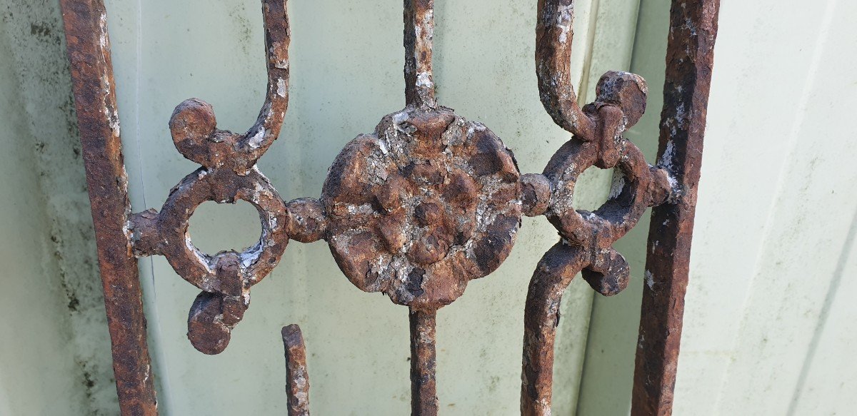 19th Century Cast Iron Protective Grille-photo-4