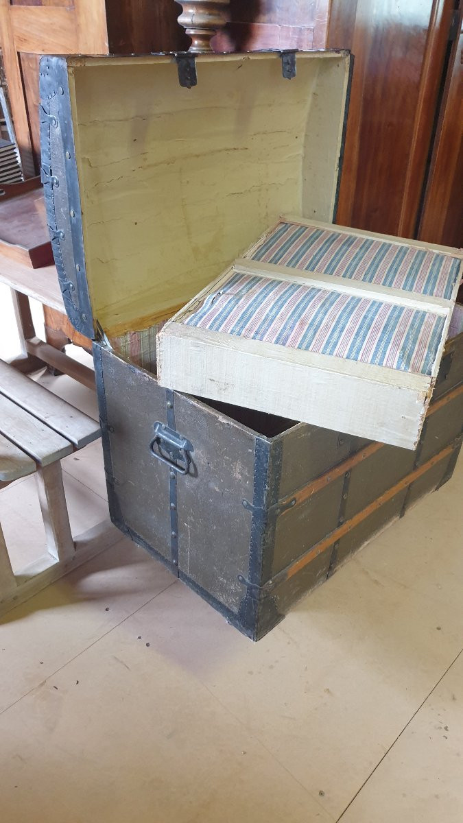 Travel Trunk From The Early 20th Century-photo-6