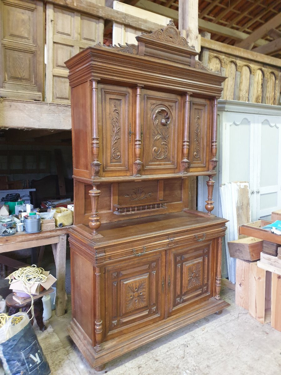 Buffet Henri II en noyer, finement ornementé-photo-2