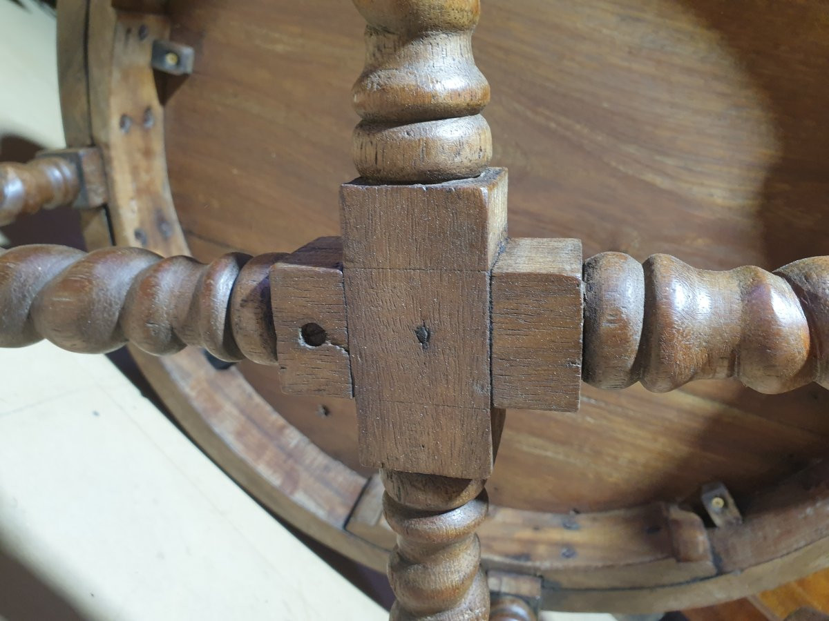 Table basse ronde  en ormeau avec pieds torsadés - début XXè-photo-5