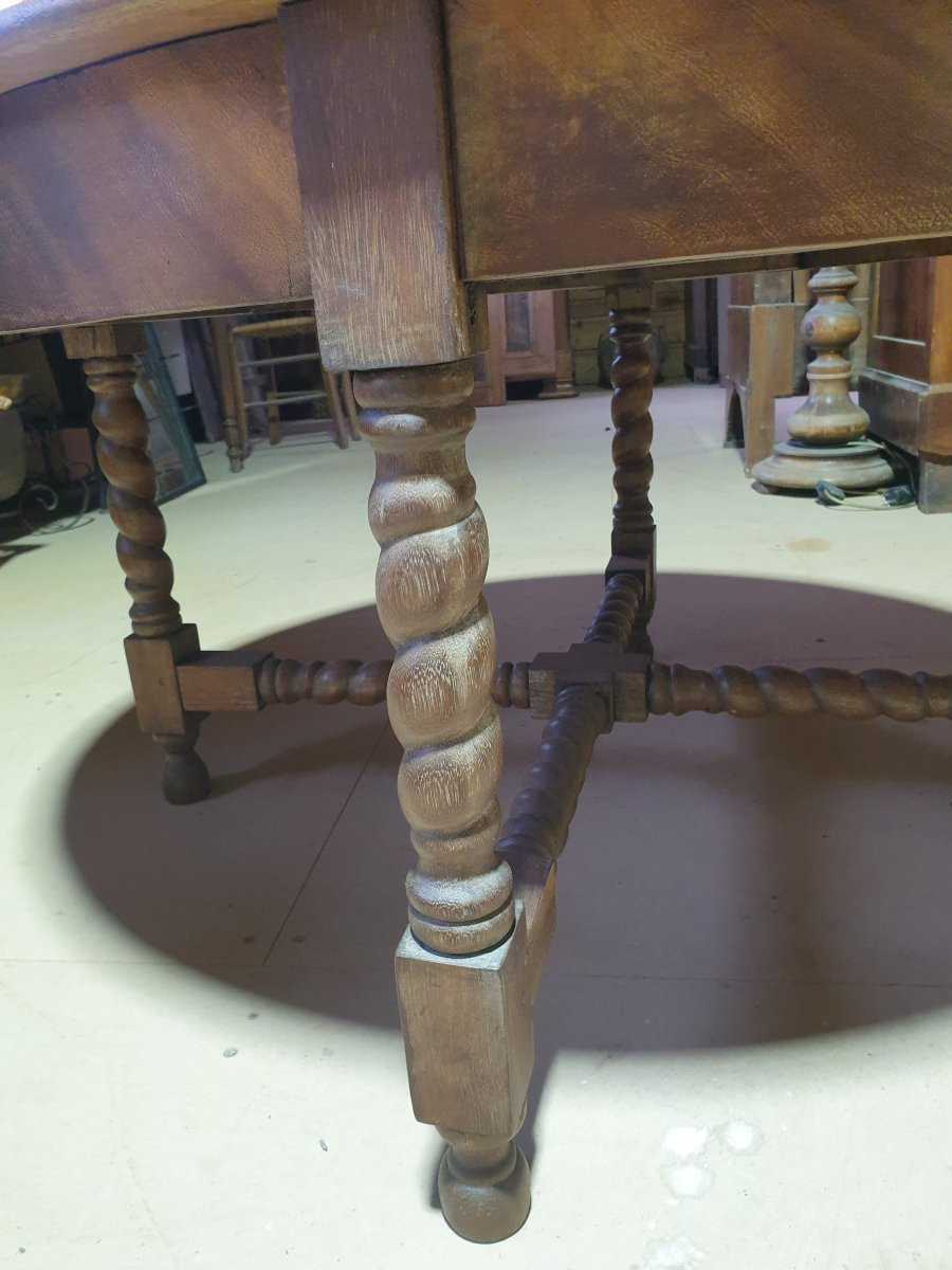 Table basse ronde  en ormeau avec pieds torsadés - début XXè-photo-7