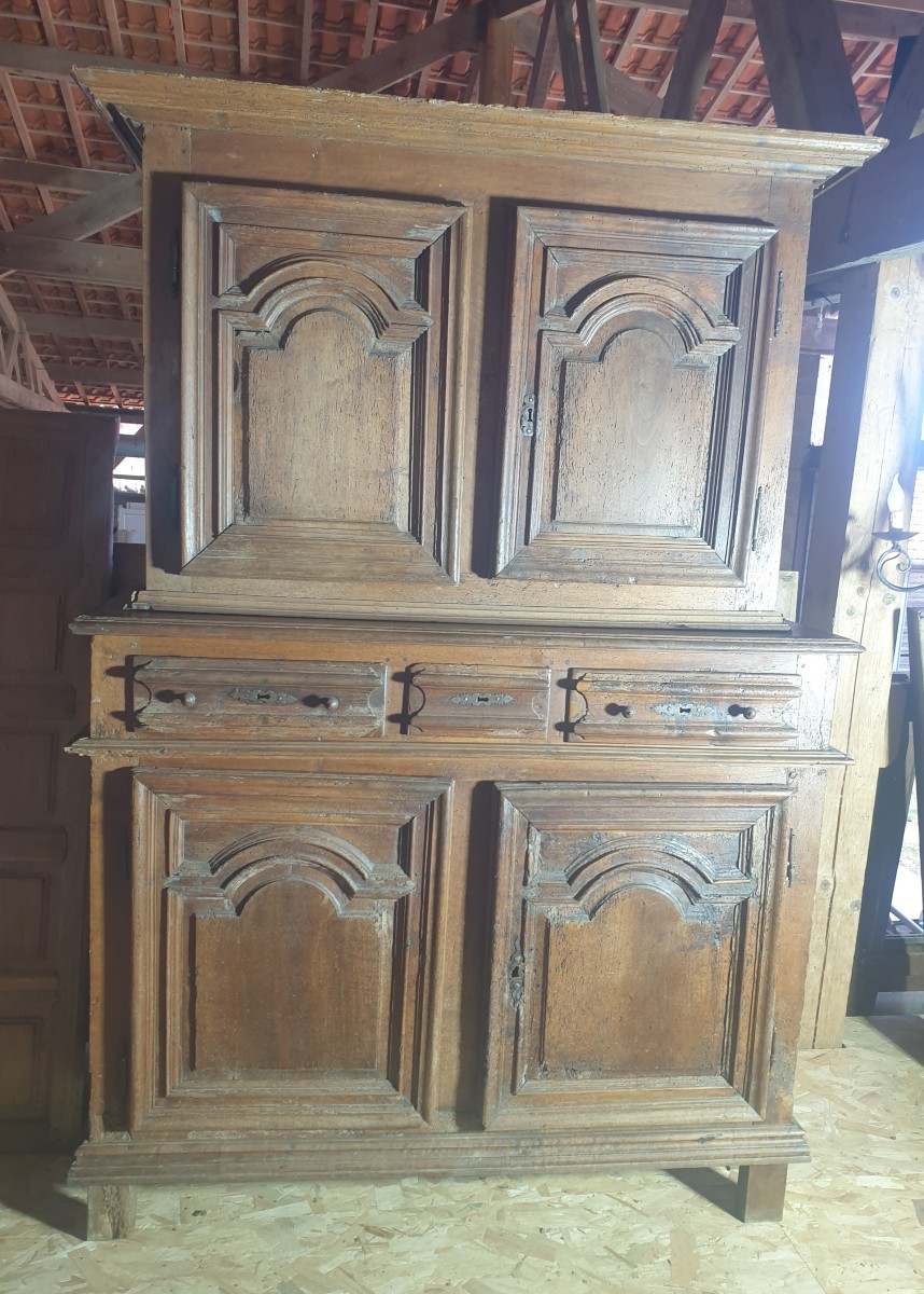 Buffet 2 corps en noyer - style Louis XIV -  XVIIIème