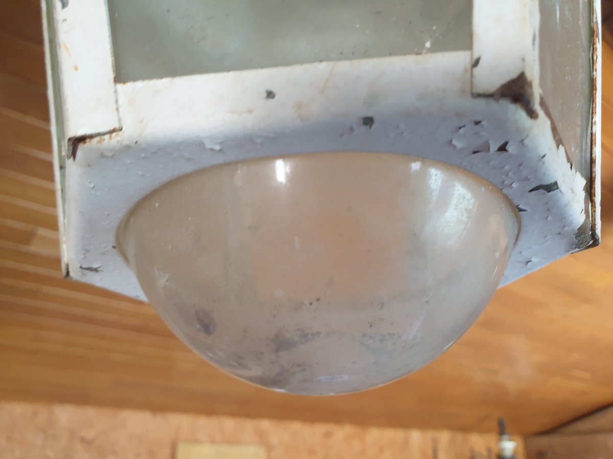 Lanterne à suspendre en métal et verre années 60 - peinture blanche craquelée-photo-4