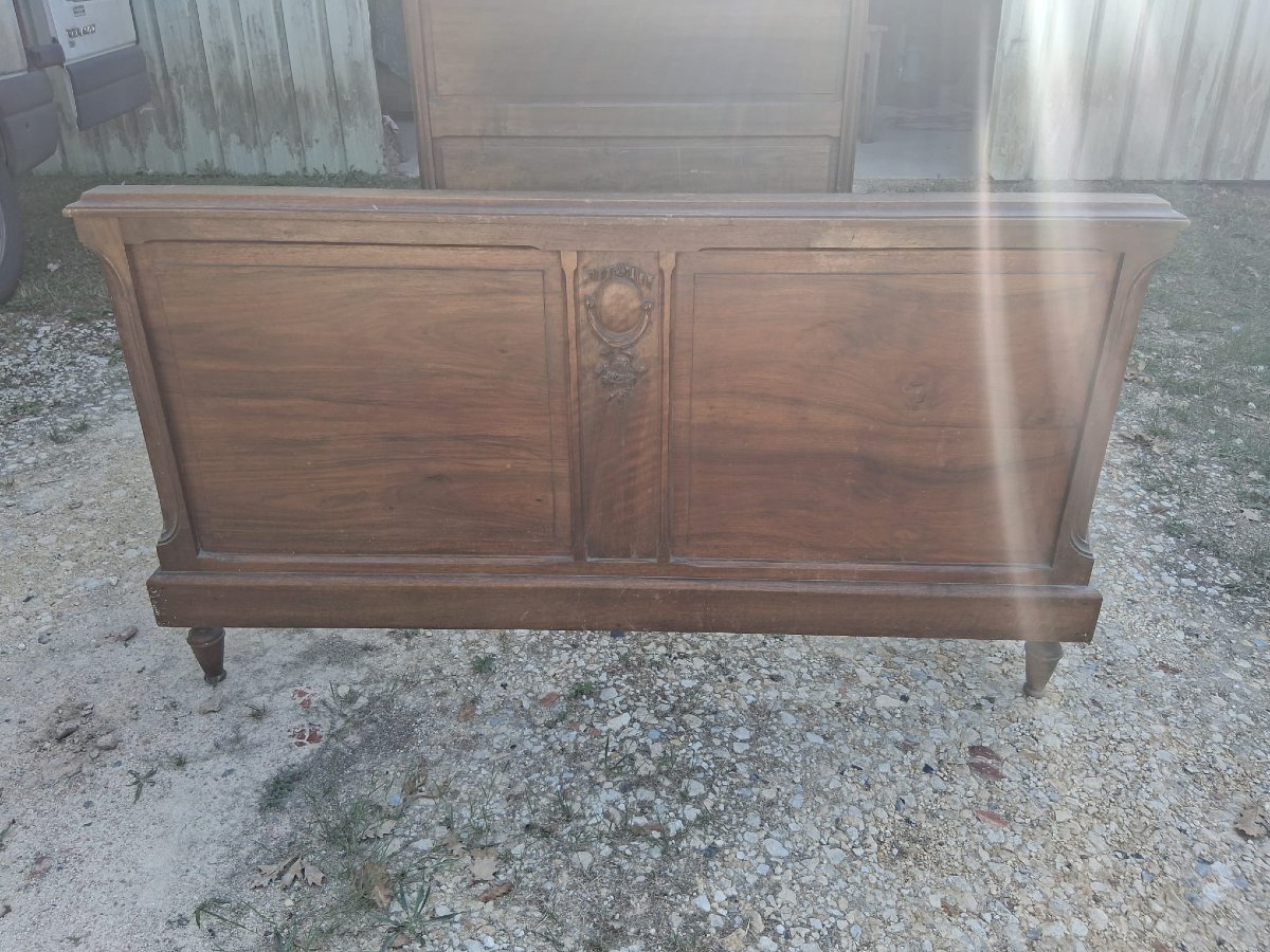 Walnut Bed Frame - Mid-20th Century-photo-3