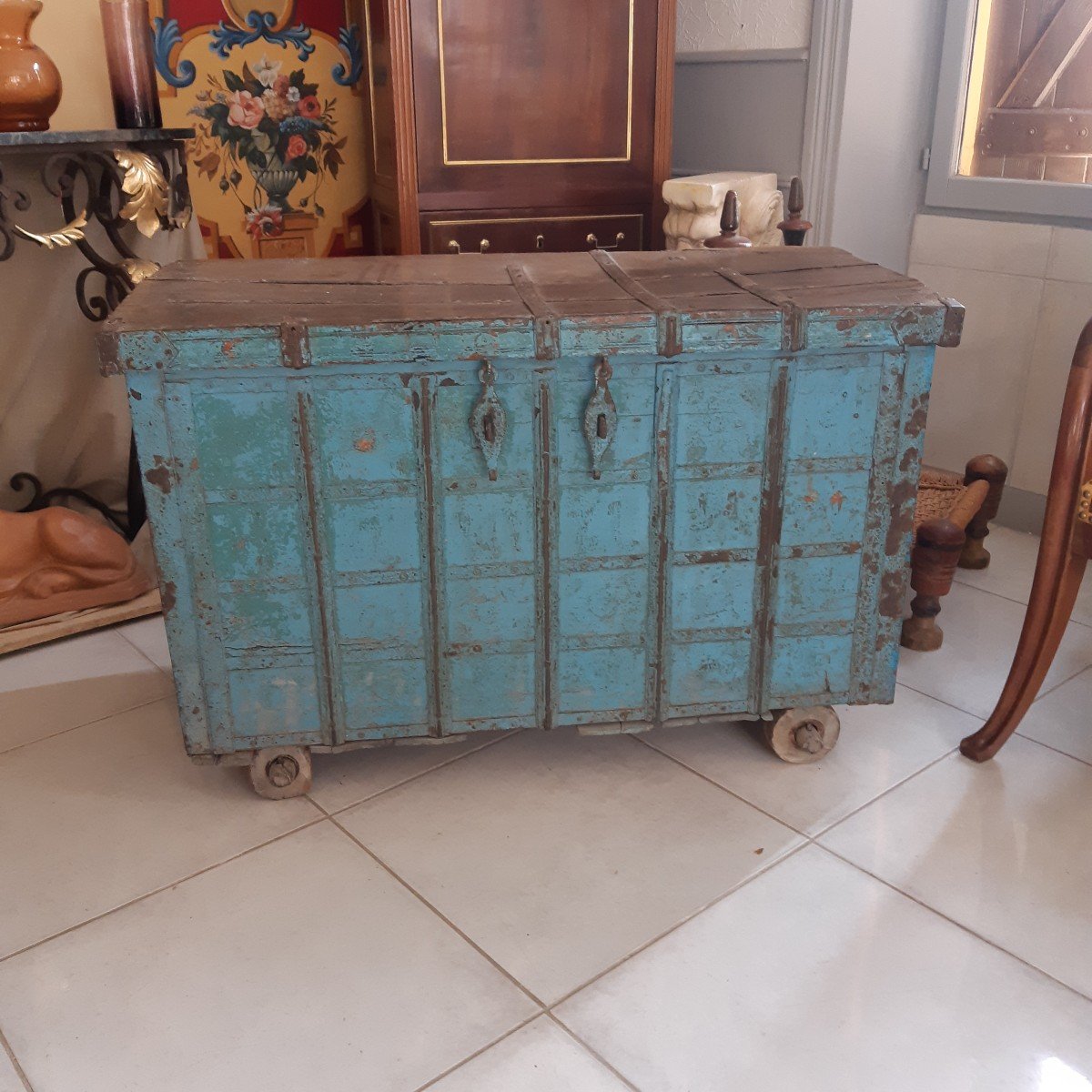 Nineteenth Indian Chest