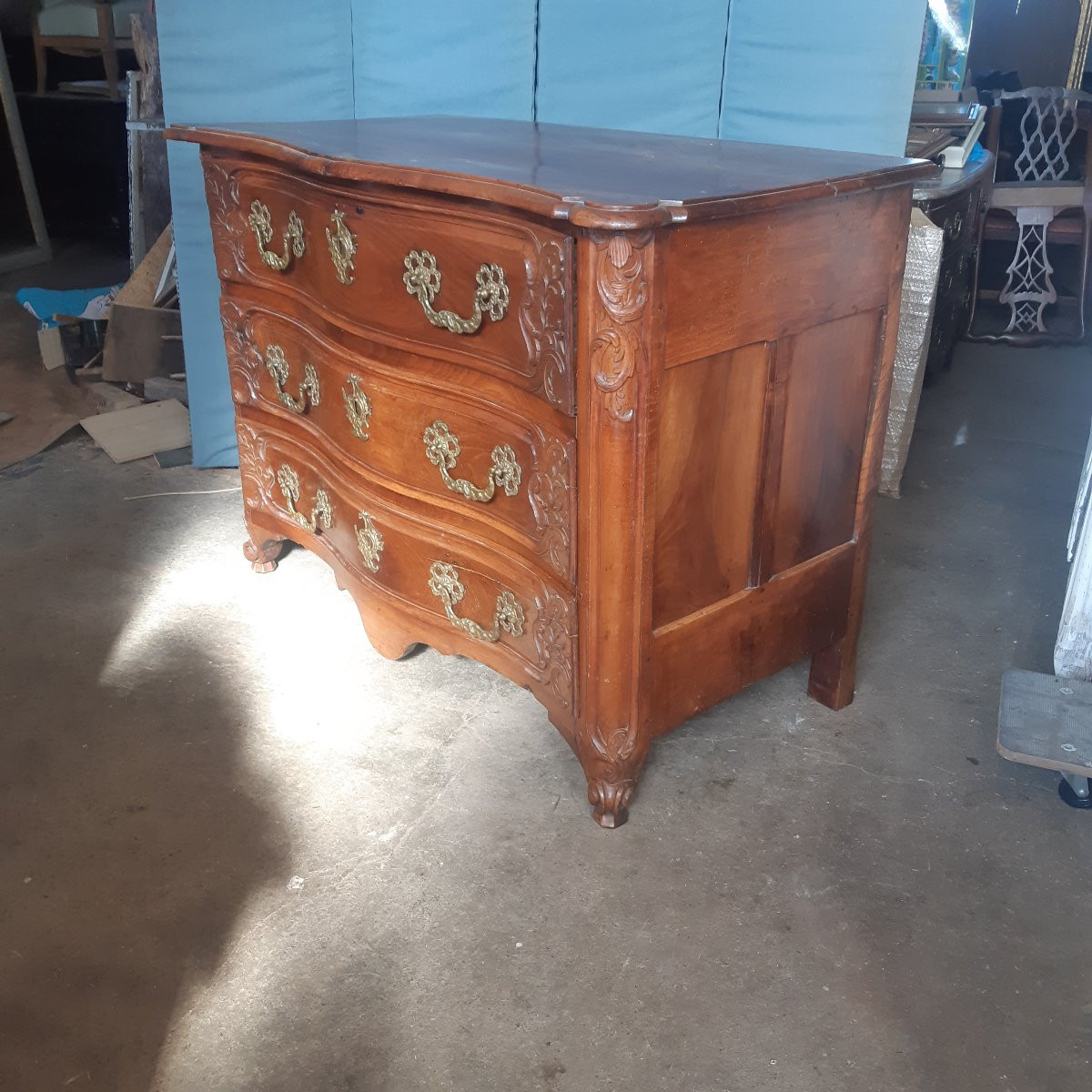 18th-century Lyonnais Walnut Chest Of Drawers -photo-7