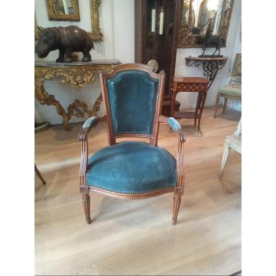 Fauteuil Louis XVI En Noyer