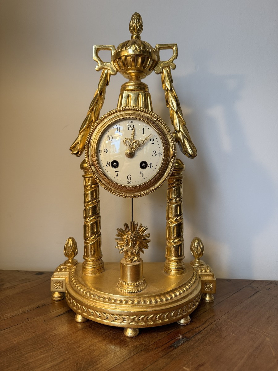 Pendule portique en bois doré XVIIIéme-photo-2