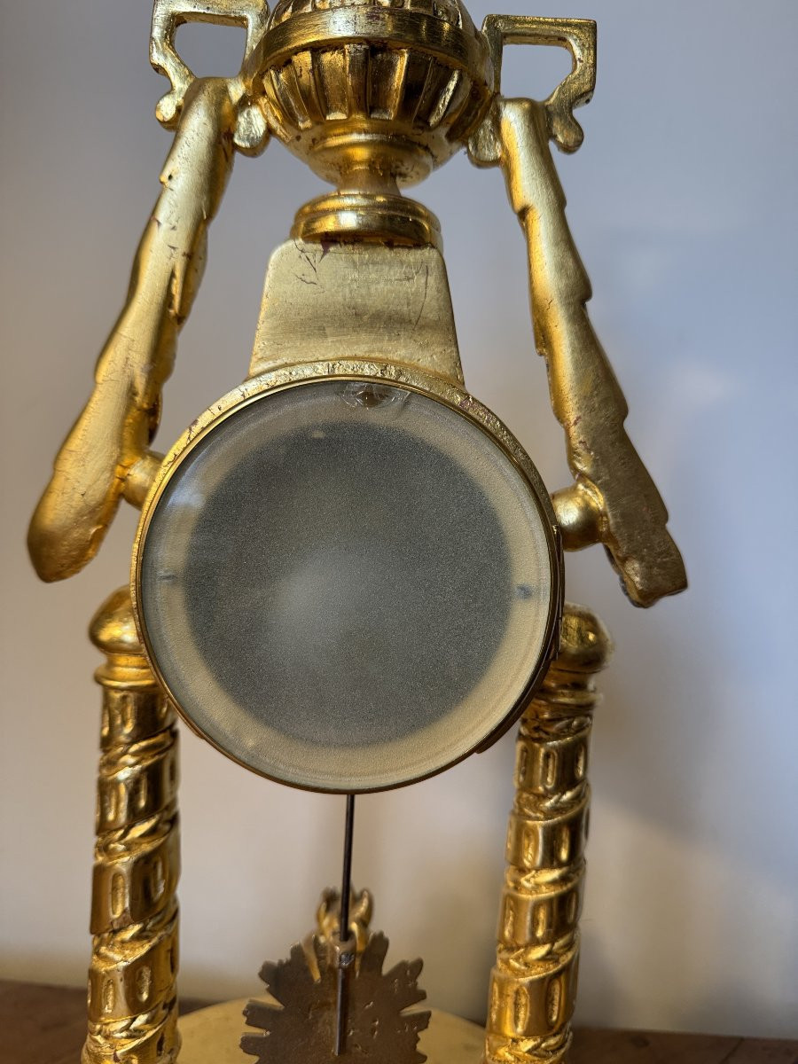 Pendule portique en bois doré XVIIIéme-photo-4