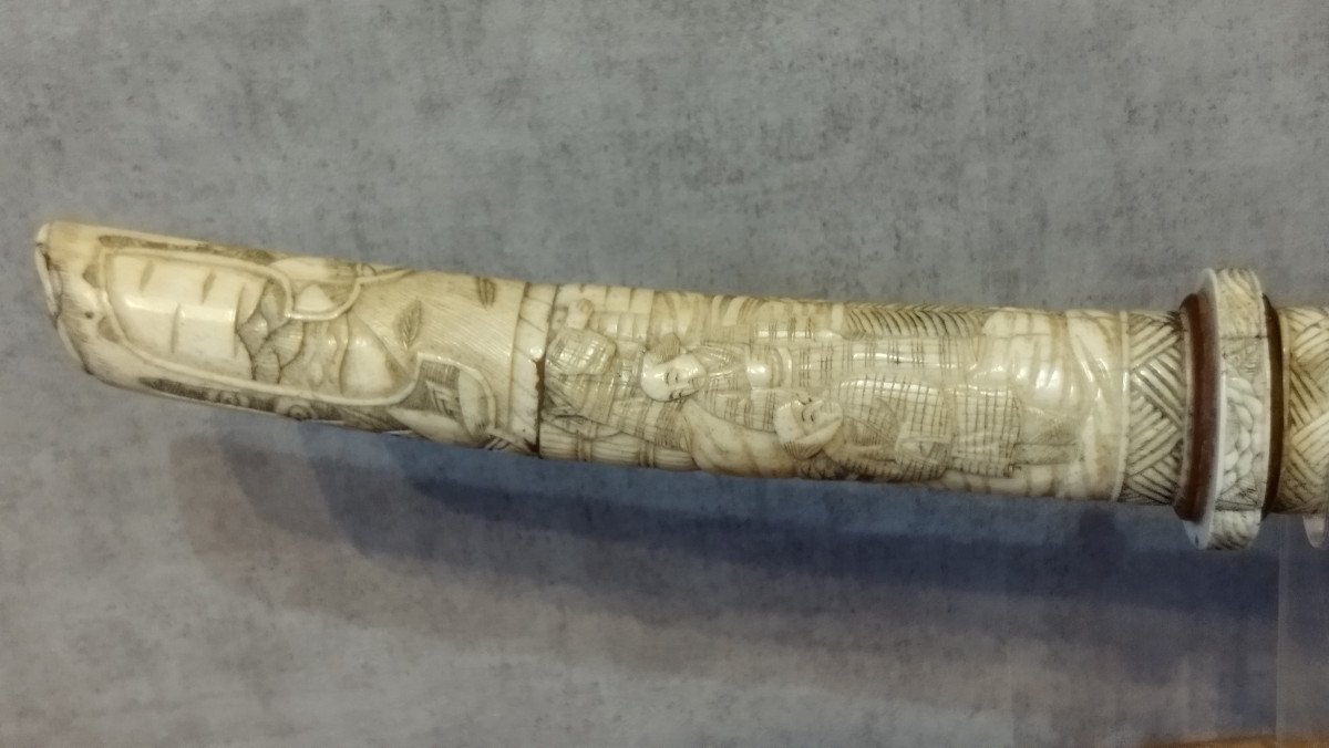 Very Fine Tachi Carved Bone Decoration From The Meiji Period (1868-1912)-photo-4