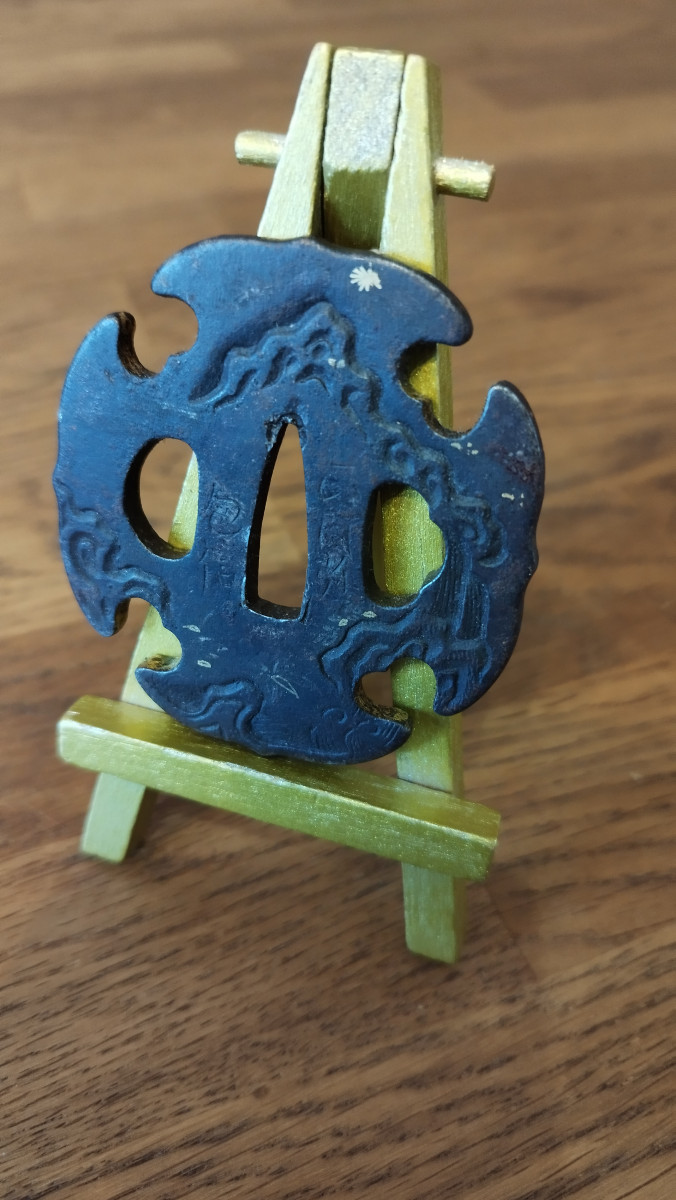 Tsuba ancienne de l'époque fin-Edo, en Shakudo (laiton) 19éme siècle