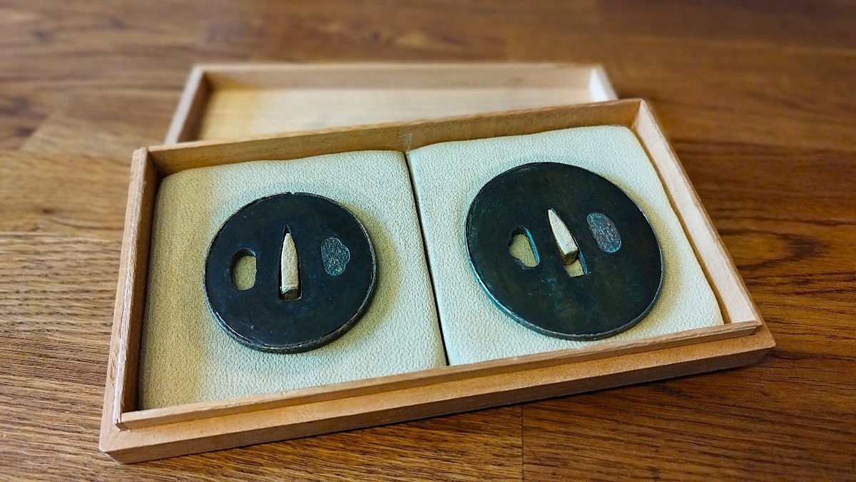 Antique Tsuba Set For Daisho - Mito-shoami School – A Model Of Elegance And Simplicity. 