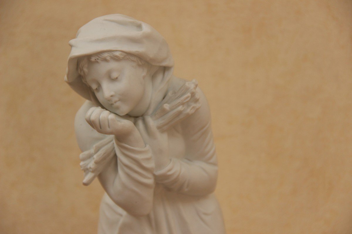 Statuette ,jeune Femme Portant Un Fagot,  Biscuit De Porcelaine Villenauxe La Grande-photo-4