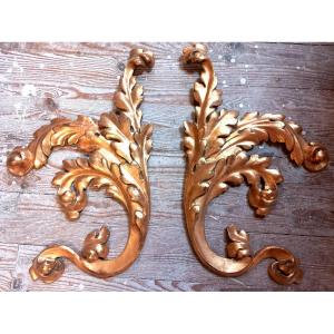 Pair Of Ornaments In Carved Wood, Gilded With Leaf