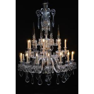 lustre Baccarat, 24 bras de lumiére, debut 20eme