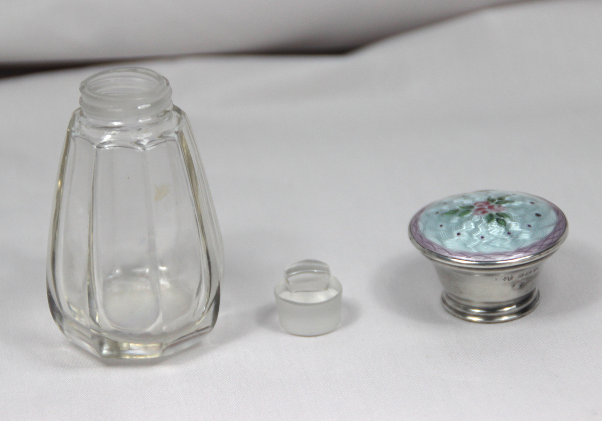 Perfume Bottle Crystal Silver And Enamel 1920-photo-4