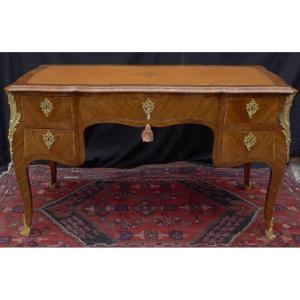 Mid-sized Marquetry Desk, First Quarter Of The 19th Century, Louis XV Style