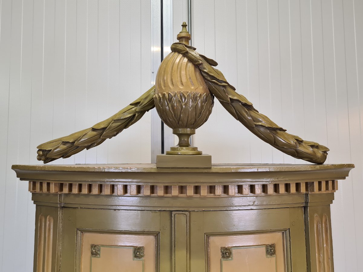 Un meuble d'angle peint avec provenance, époque Louis XVI Hollandais, vers 1790-1810 -photo-3