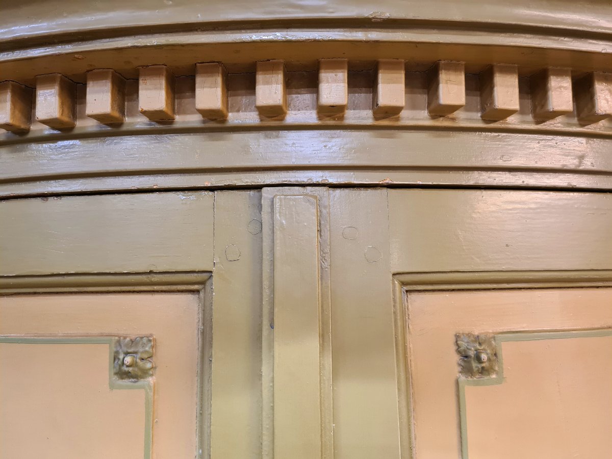 Un meuble d'angle peint avec provenance, époque Louis XVI Hollandais, vers 1790-1810 -photo-4