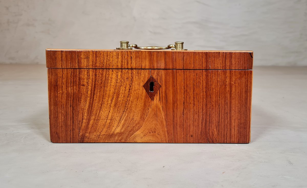 Petite boîte en bois de rose, époque Hollandais Louis XVI, vers 1775-1795-photo-3