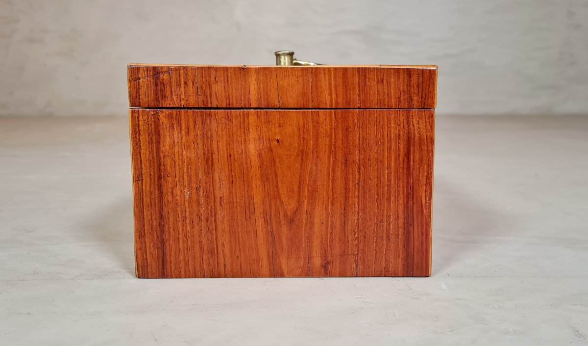 Petite boîte en bois de rose, époque Hollandais Louis XVI, vers 1775-1795-photo-2