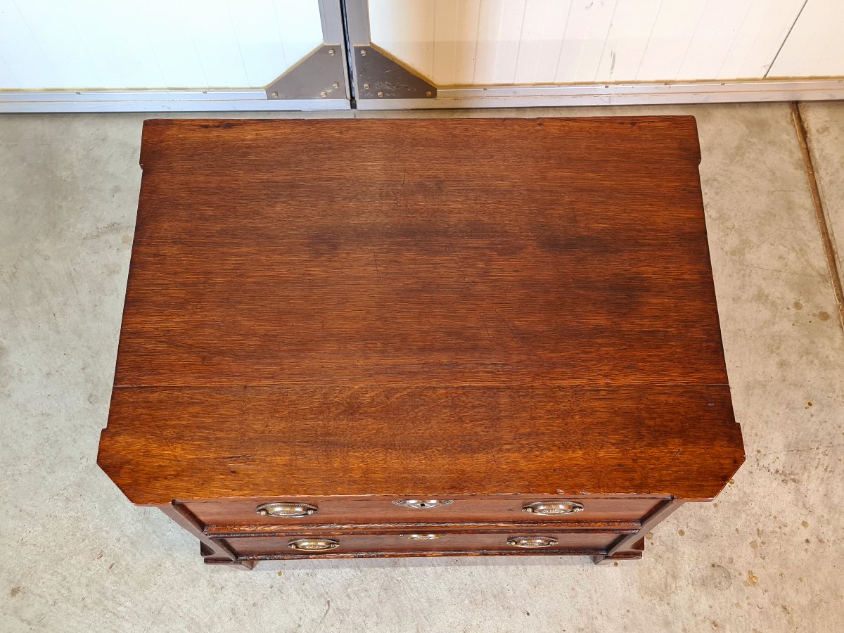 Commode à deux tiroirs (petit modèle), époque Louis XVI hollandais, vers 1780-1800.-photo-5