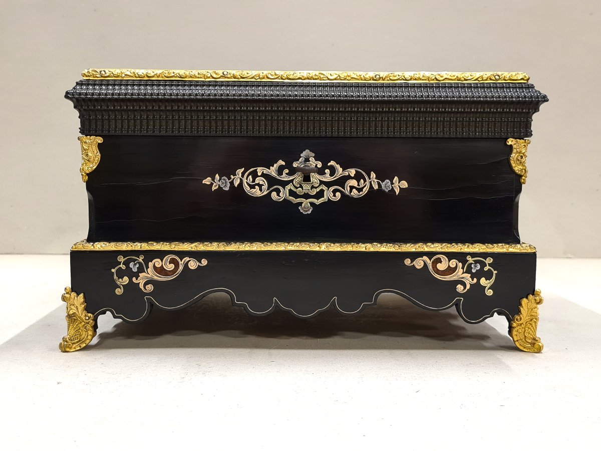A Richly Crafted Jewelry Box, France, Napoleonic III Period, Circa 1850–1870.-photo-1
