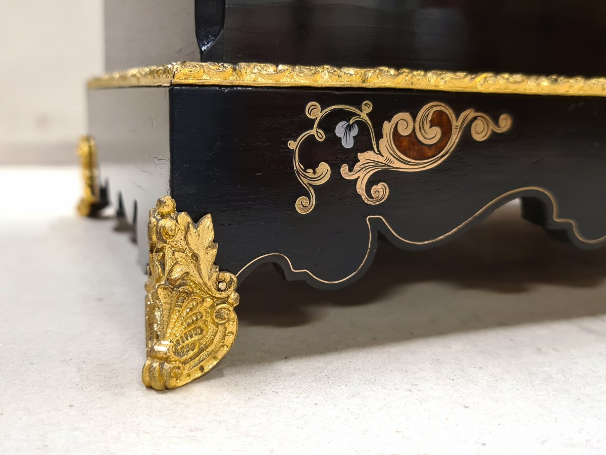 A Richly Crafted Jewelry Box, France, Napoleonic III Period, Circa 1850–1870.-photo-4