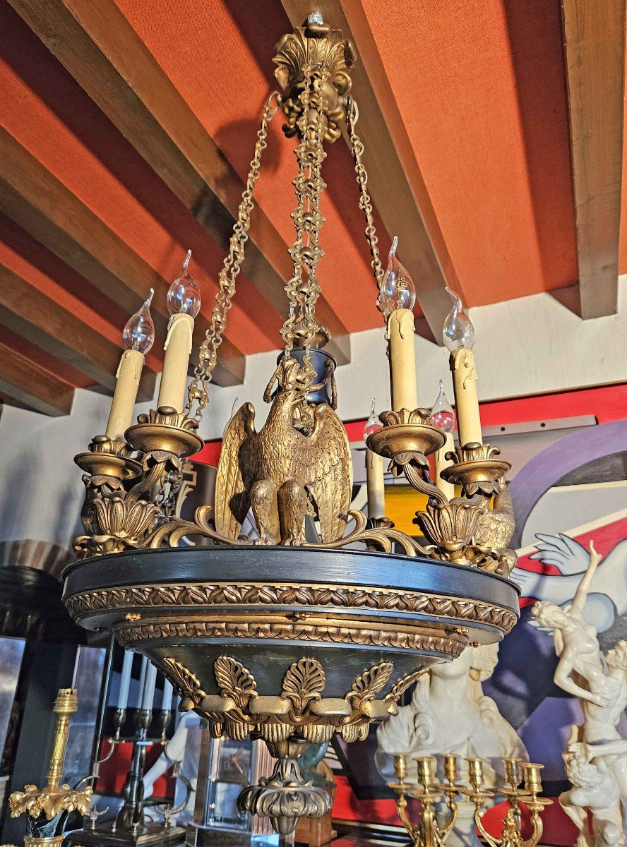 Lustre St Empire "aux aigles" En Tôle Et Bronze Doré à 8 lumières-photo-5