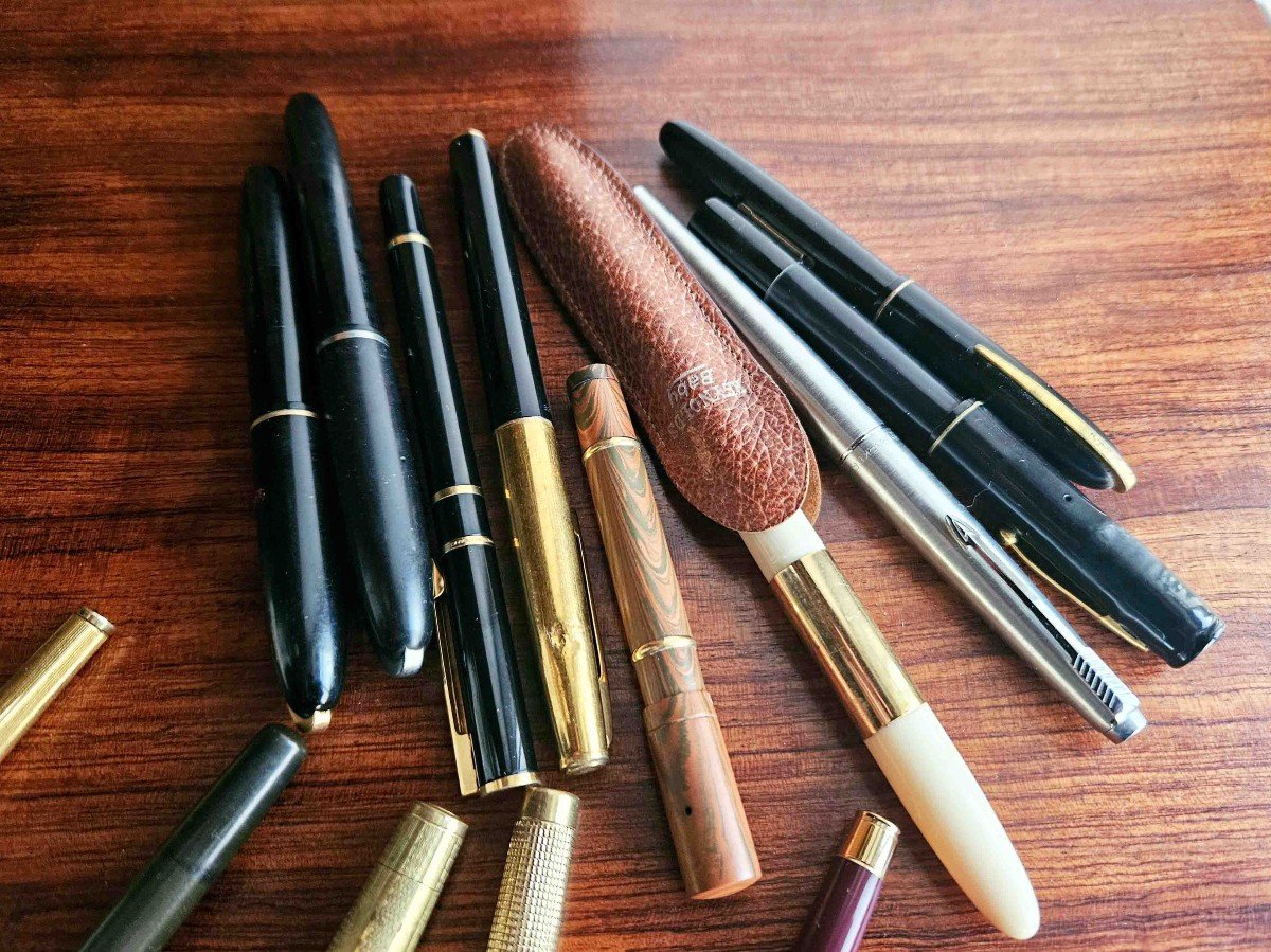 Collection De Stylos, Plumes En Or 18 Carats, Mont Blanc,  Dupont, ...-photo-2