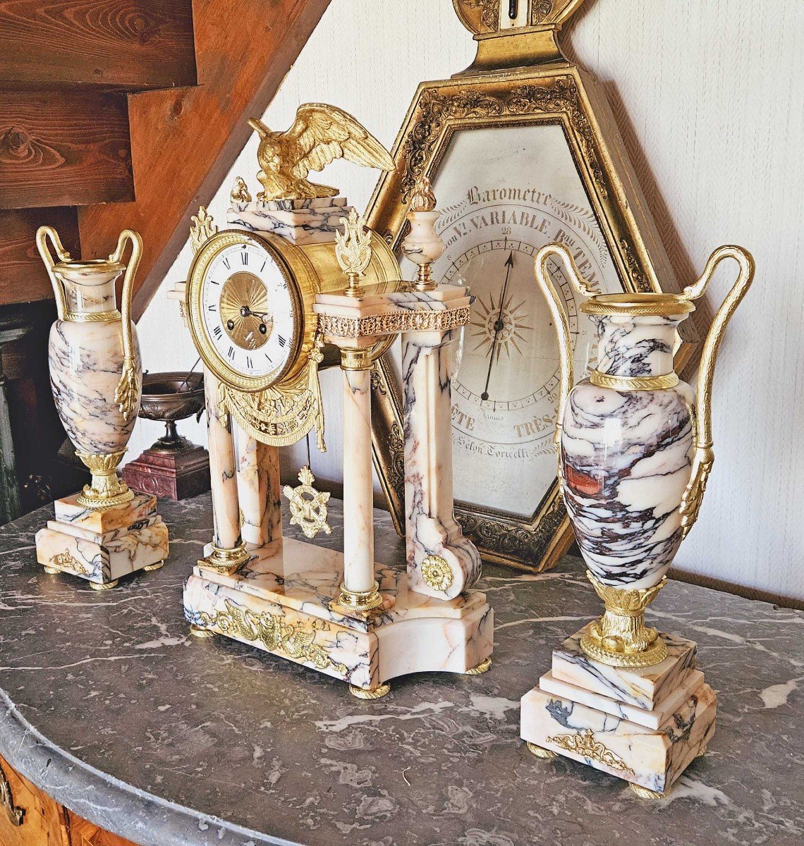 Pendule Et Vases  Empire XIXème Marbre Et  Bronze Doré-photo-2