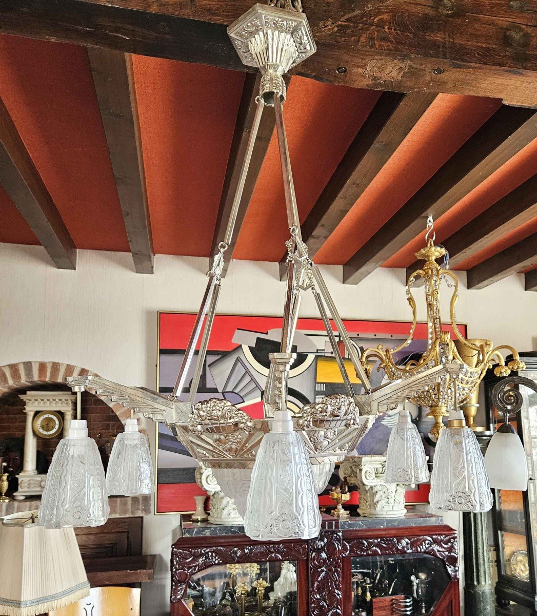 Large Art Deco Chandelier With 7 Lights In Chromed Metal And Frosted Glass-photo-7