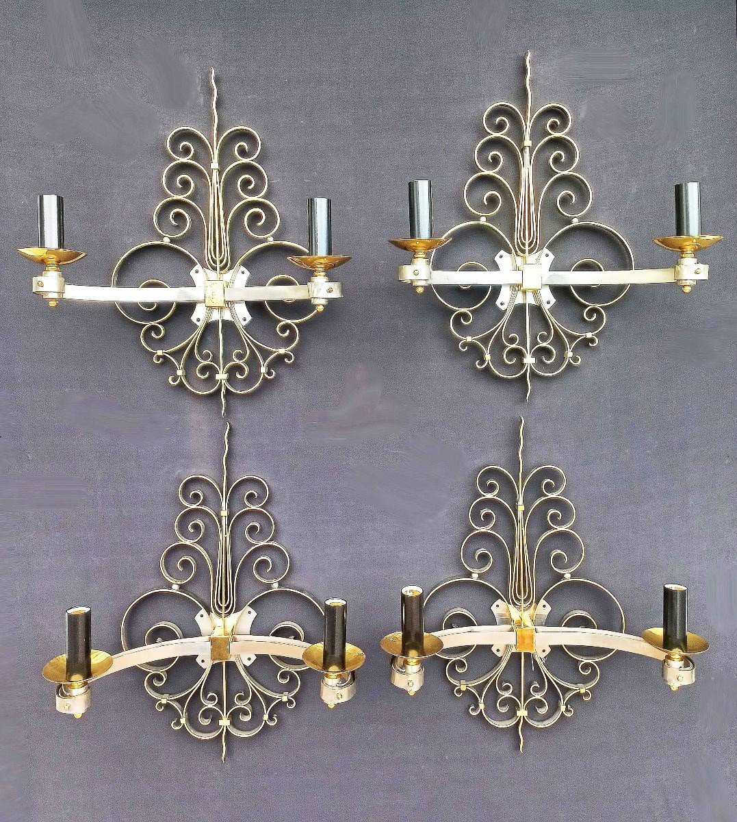 Suite De Quatre Appliques En Laiton Doré Vers 1940